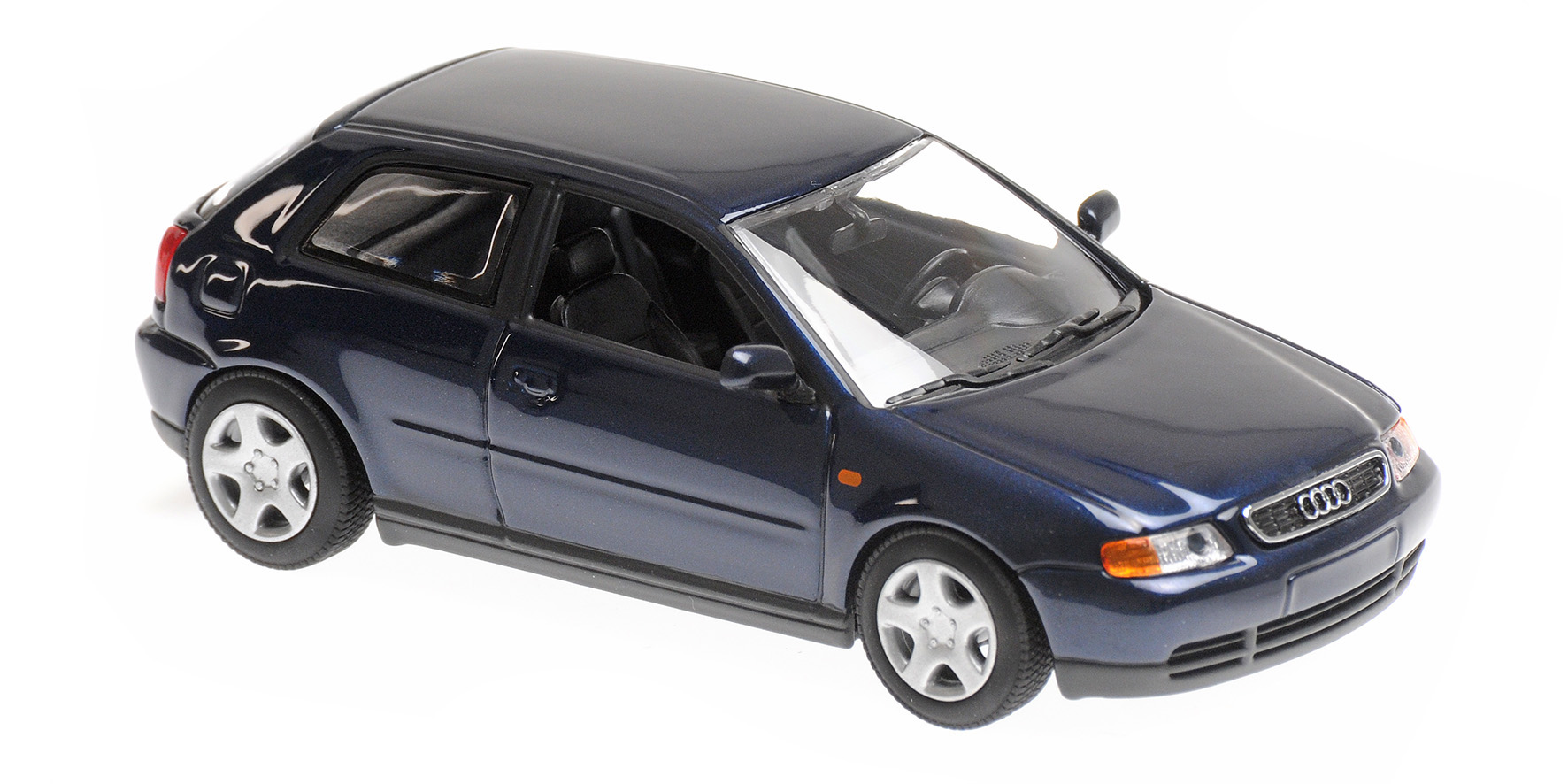 AUDI A3 - 1996 - BLUE METALLIC