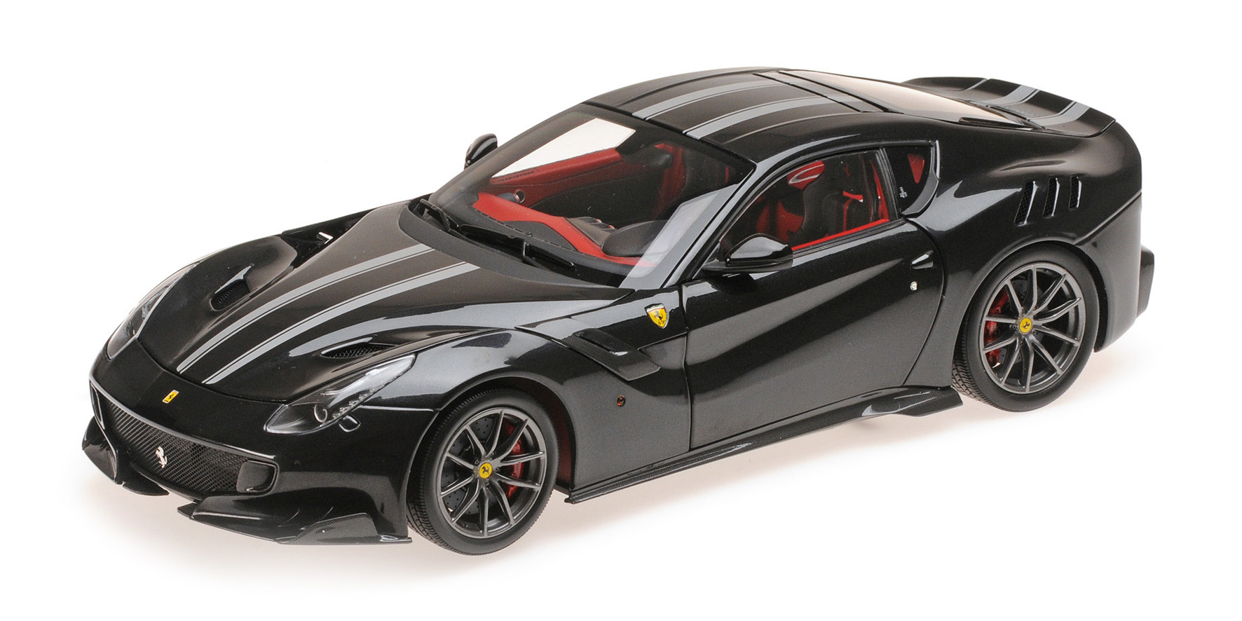 FERRARI F12 TDF - NERO DAYTONA