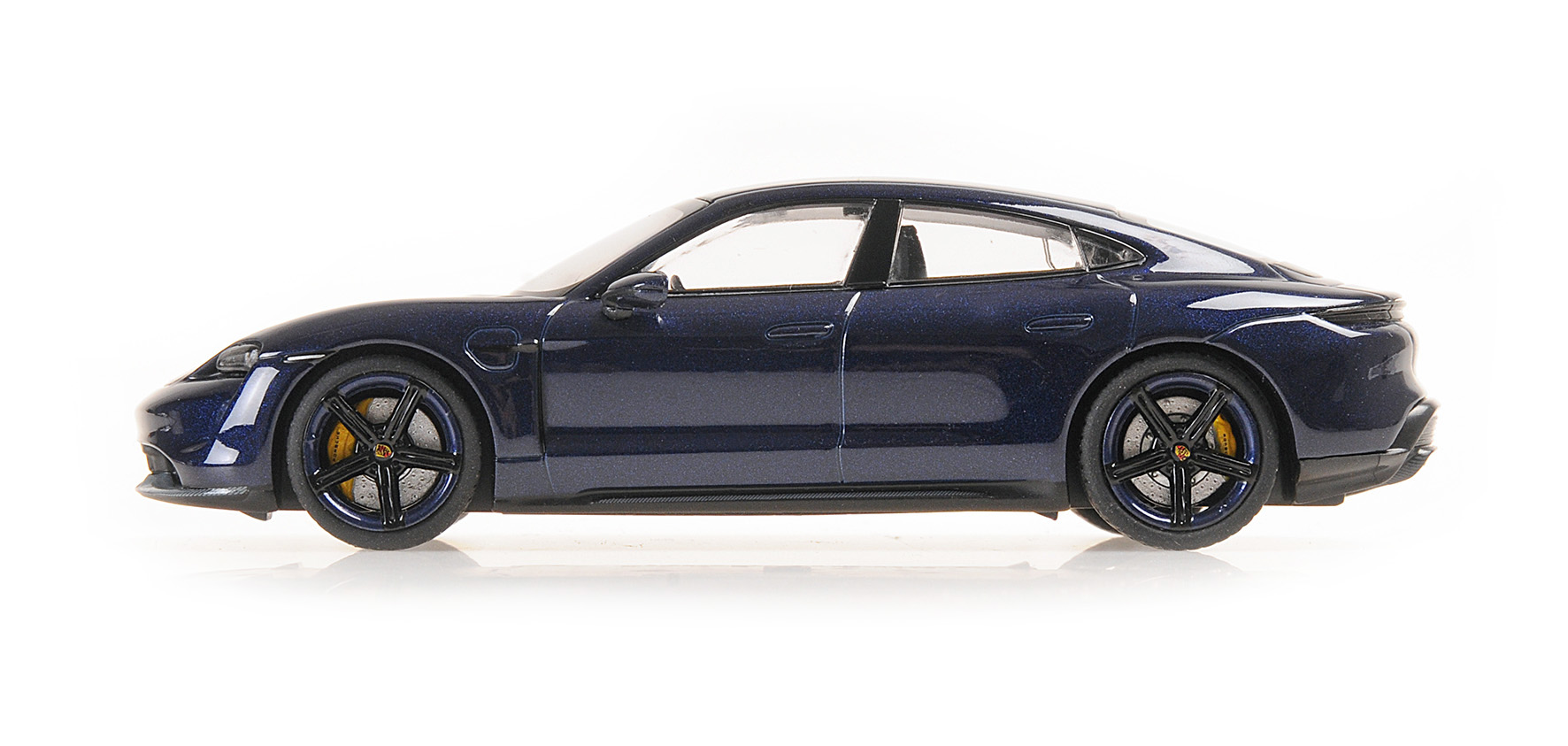 PORSCHE TAYCAN TURBO S - 2020 - BLUE METALLIC