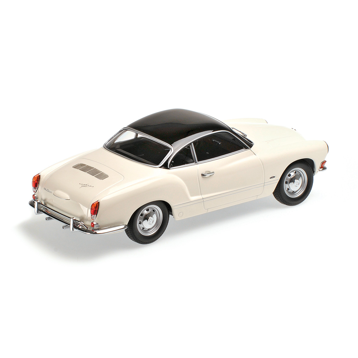 VOLKSWAGEN KARMANN GHIA COUPÉ - 1970 - IVORY/BLACK