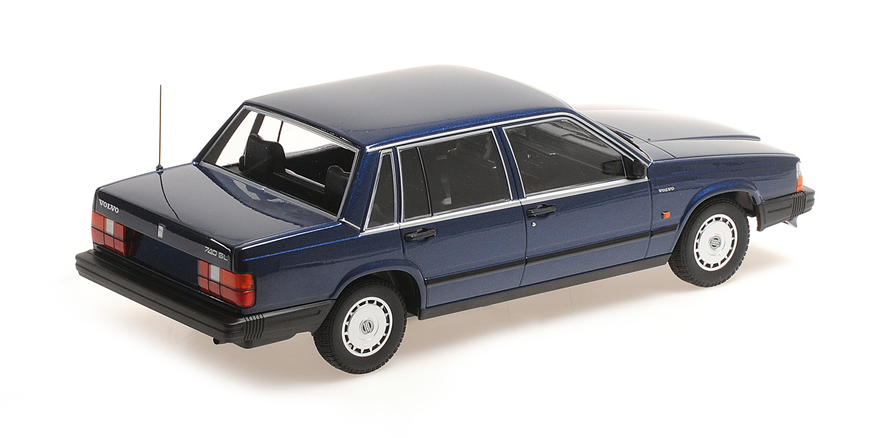 VOLVO 740 GL - 1986 - DARK BLUE METALLIC
